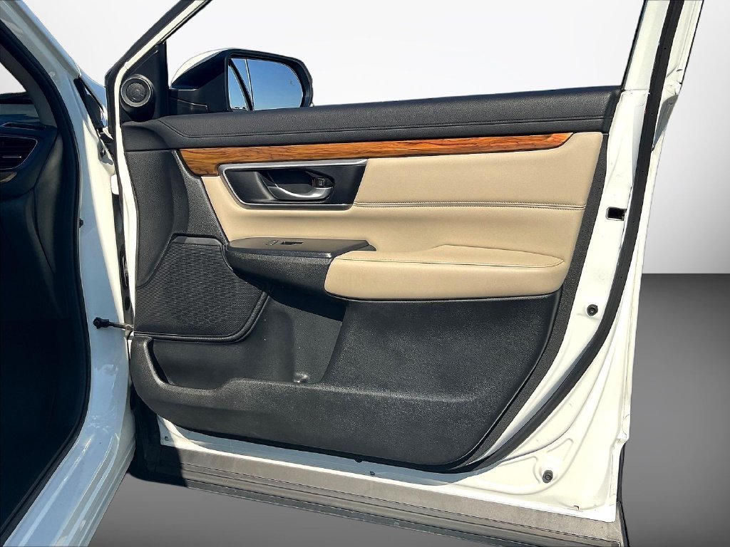 Used 2017  Honda EX-L image 29