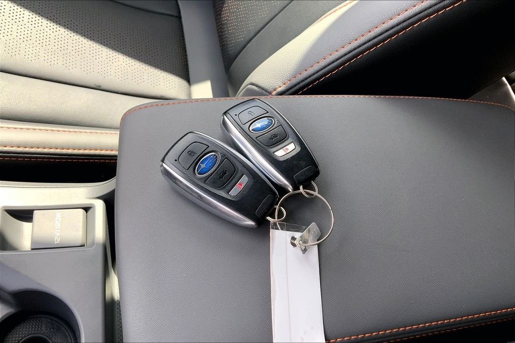Used 2025 Gray Subaru Limited image 33