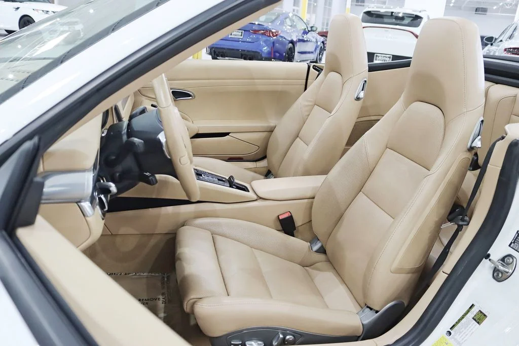 Used 2014 White Porsche Carrera image 25