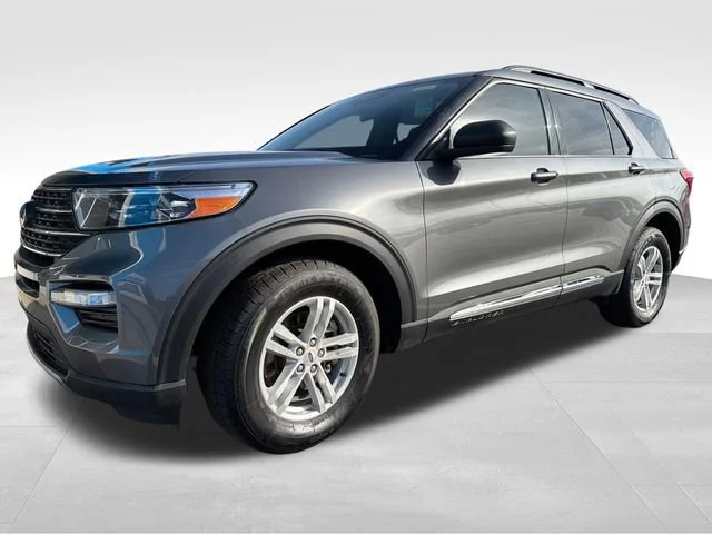 2024 Ford Explorer XLT 4WD's photo