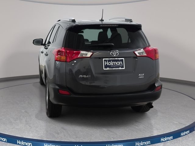 Used 2015 Gray Toyota XLE image 6