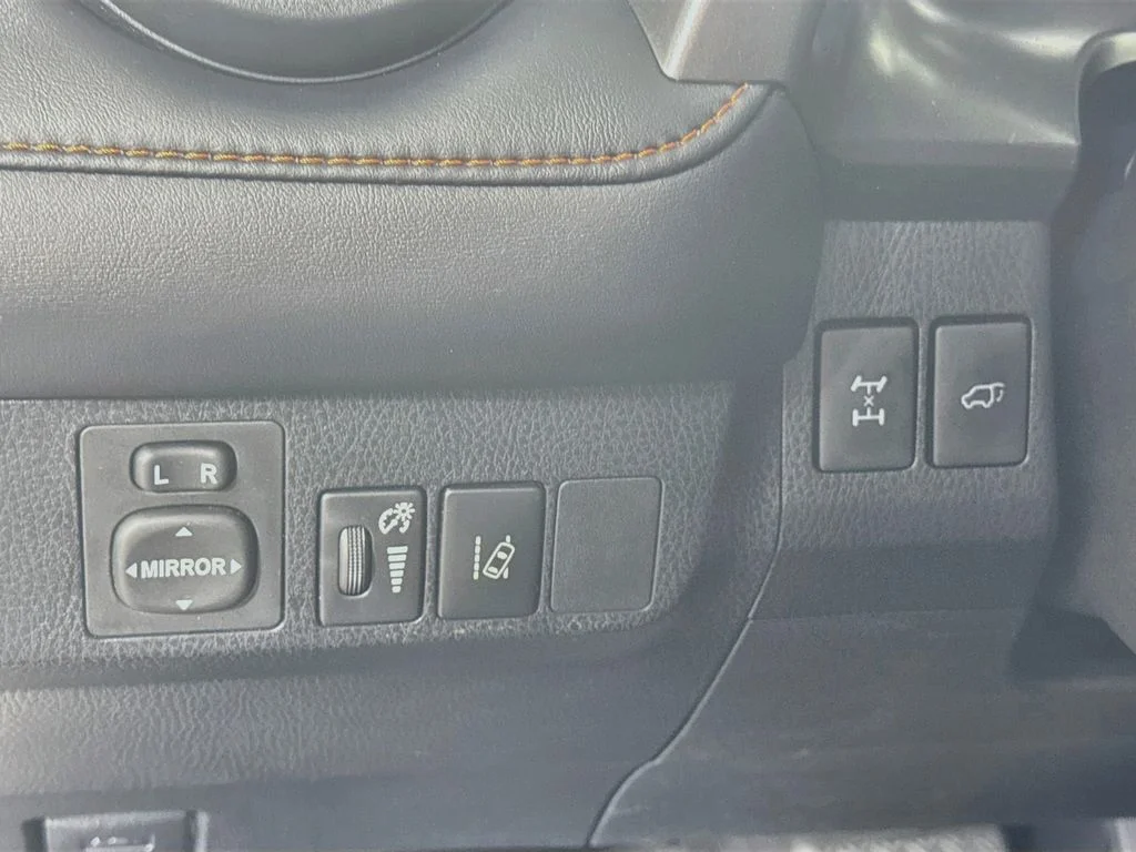 Used 2018 Silver Sky Metallic Toyota SE image 10