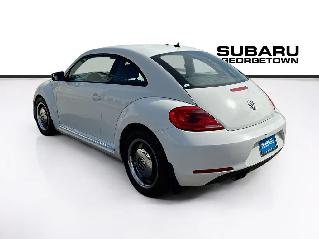 Used 2012 White Volkswagen 2.5L image 5