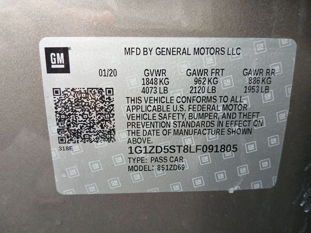 Used 2020 Gray Chevrolet LT image 29
