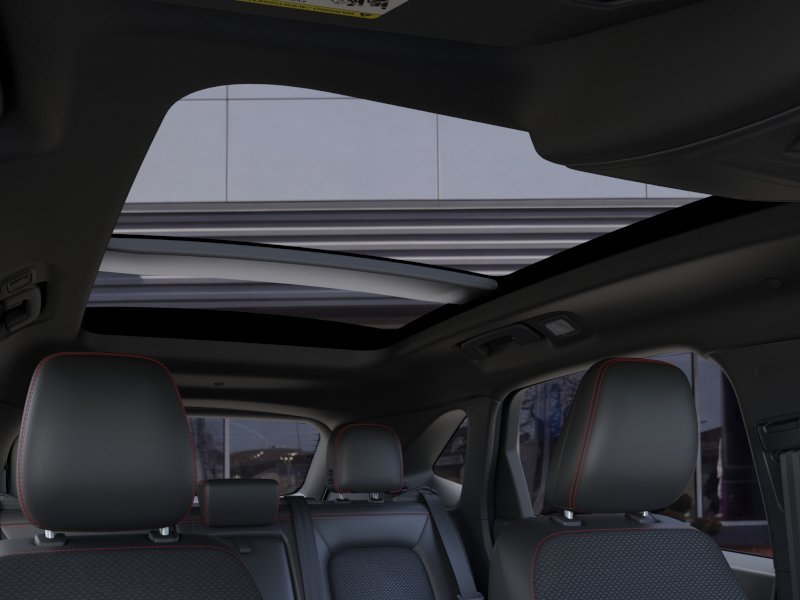 New 2026 Star White Metallic Tri-Coat Ford ST-Line image 22