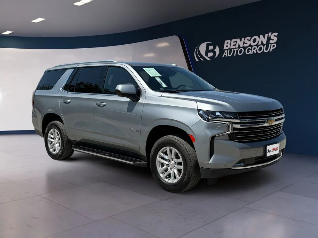 Used 2024 Gray Chevrolet LT image 7