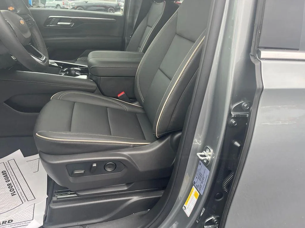 2026 Chevrolet Suburban Premier - Photo 21