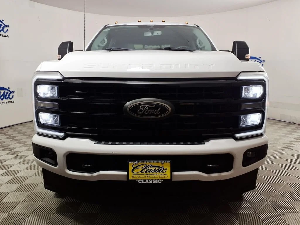 Used 2024 Oxford White Ford XL image 3