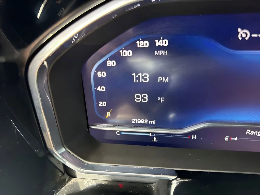 Used 2025 Summit White Chevrolet LT image 29