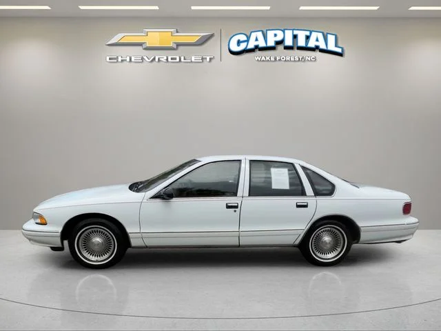 Used 1996 White Chevrolet Classic image 2