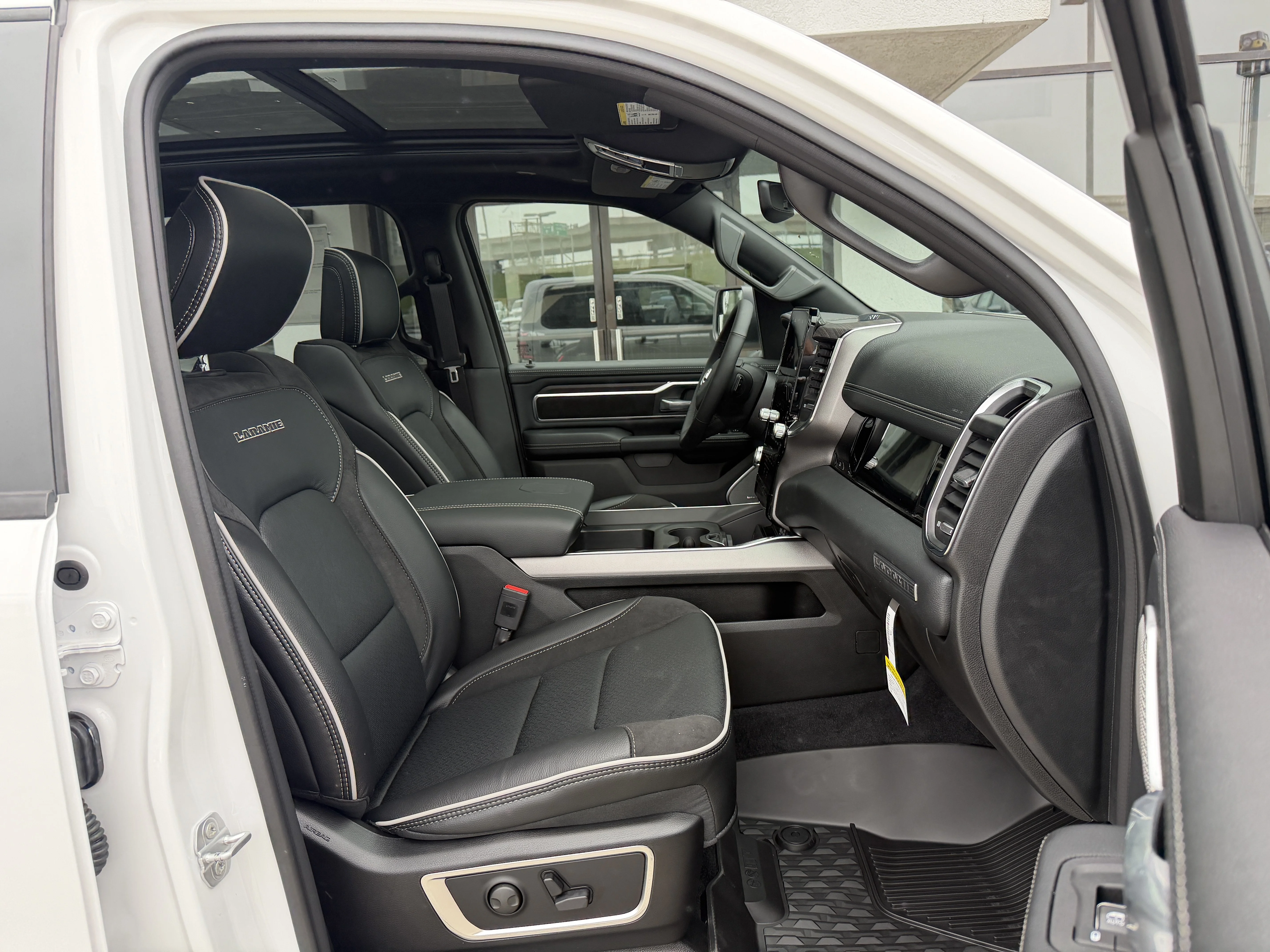 New 2026 Bright White Clear-Coat Exterior Paint RAM Laramie image 26