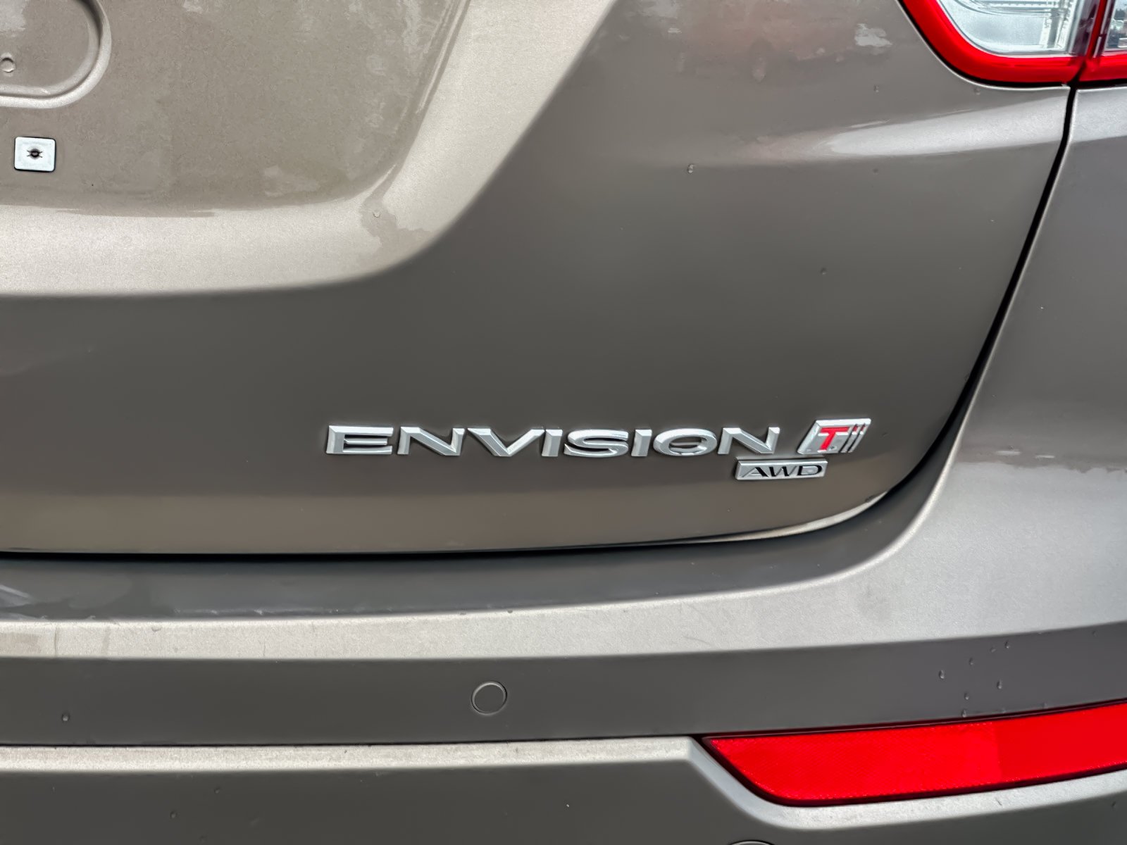 Used 2018 Brown Buick Premium I image 27