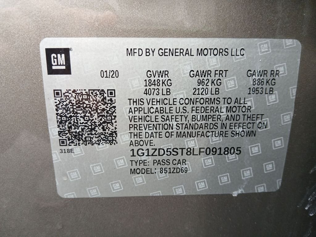 Used 2020 Gray Chevrolet LT image 29