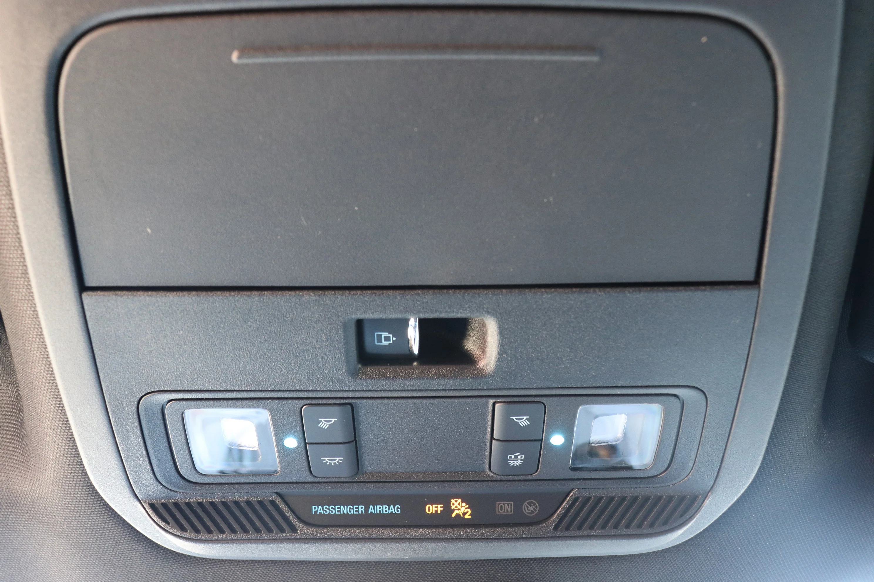 New 2026 CARBONIZED GREY METALLIC Ford XLT image 19