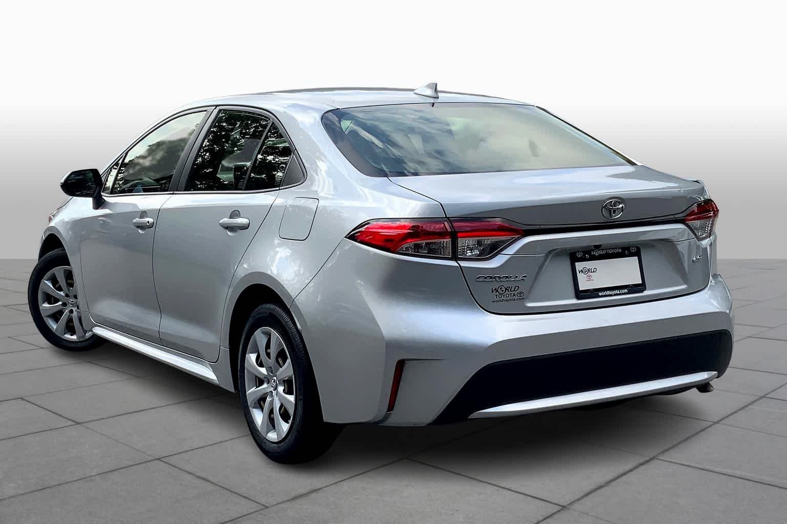 Used 2020 Classic Silver Metallic Toyota LE image 11