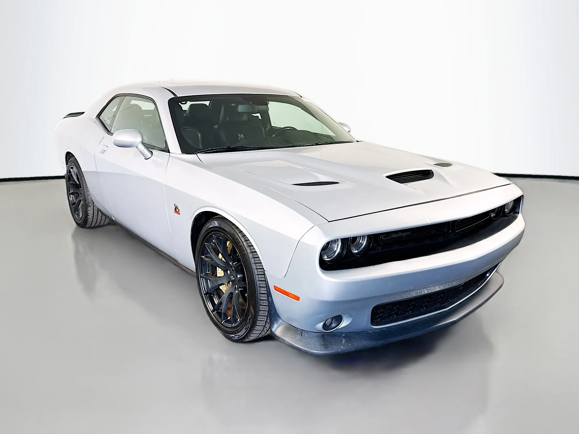 Used 2019 Triple Nickel Clearcoat Dodge R/T Scat Pack image 1