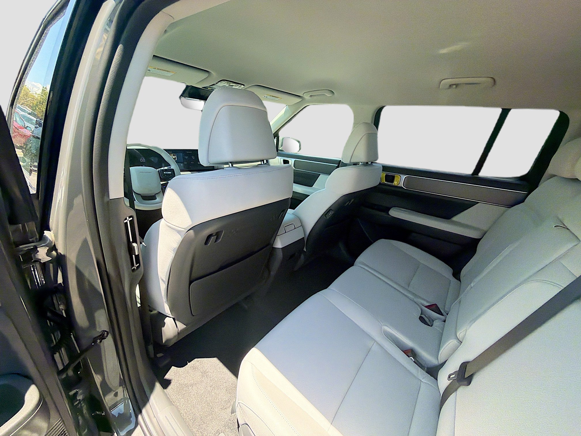 New 2026 Hampton Gray Hyundai SE image 28