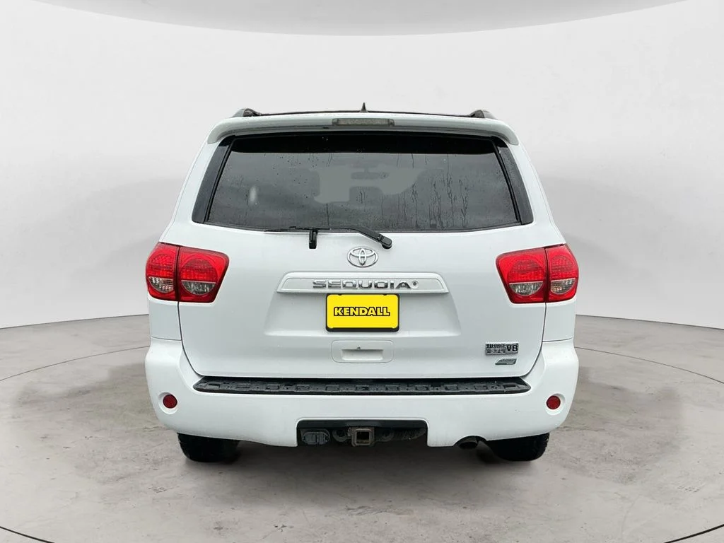Used 2014 White Toyota SR5 image 6