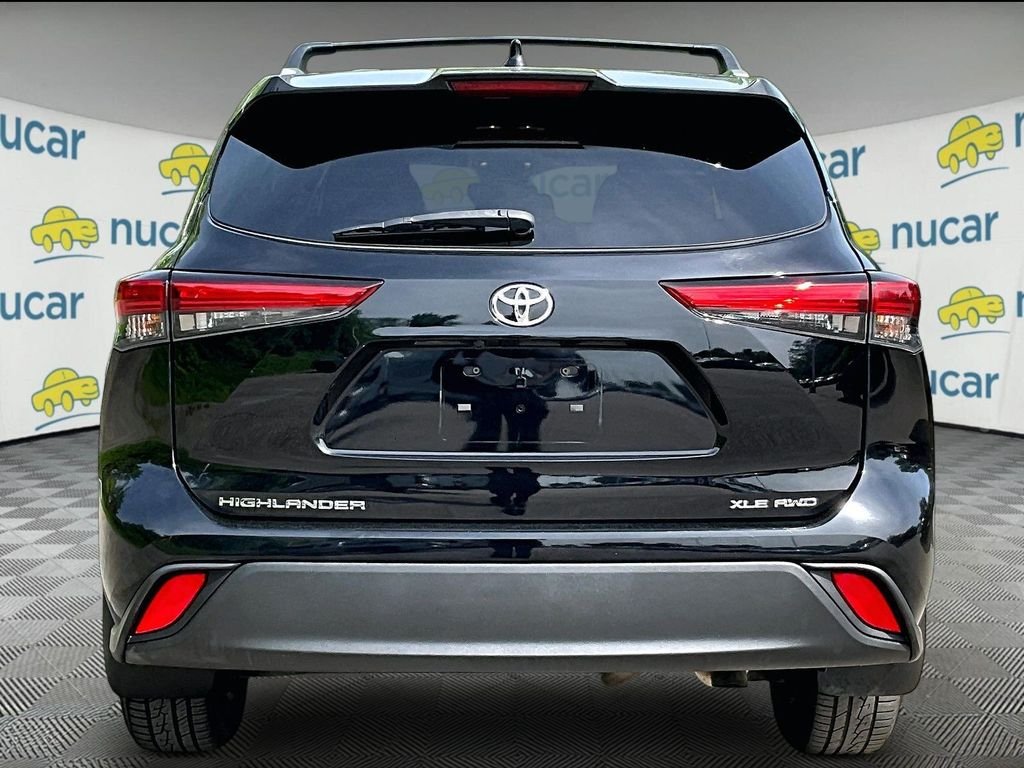 Used 2023 Black Toyota XLE image 5