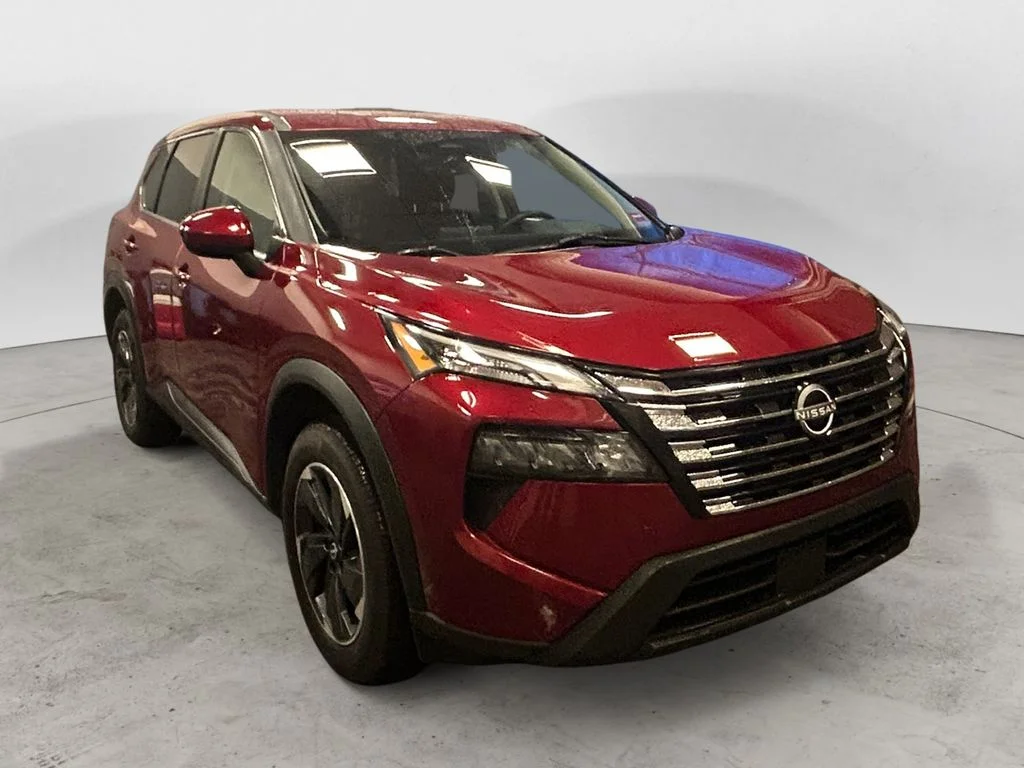Used 2025 Scarlet Nissan SV image 8