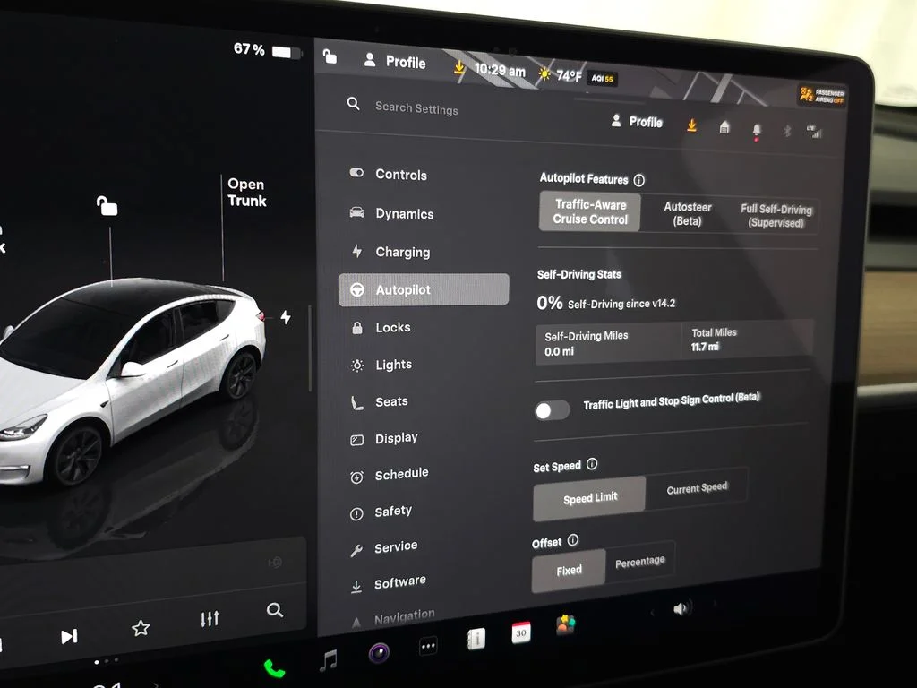 Used 2025 White Tesla Long Range image 21