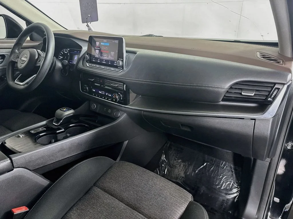 Used 2022 Black Nissan SV image 34