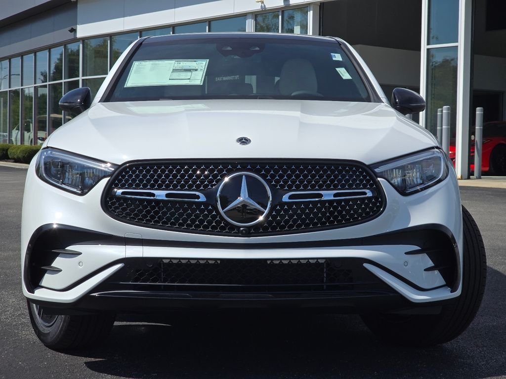 New 2027 MANUFAKTUR Moonlight White Metallic Mercedes-Benz GLC 300 image 19