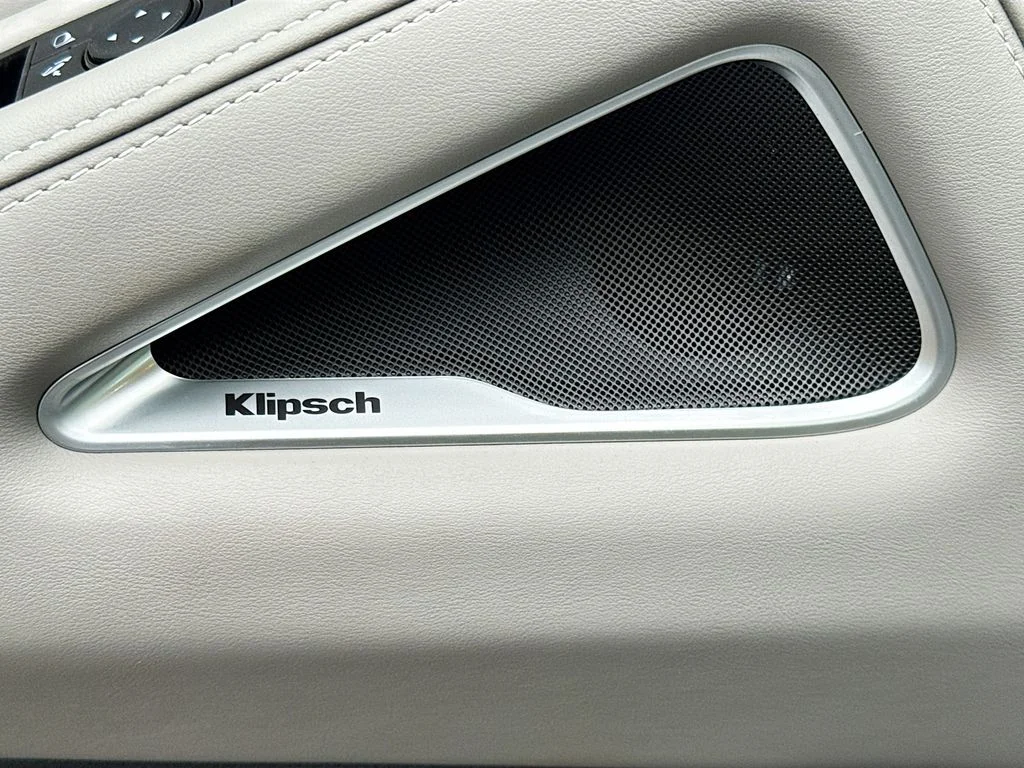 New 2027 RADIANT WHITE INFINITI Luxe FWD image 19