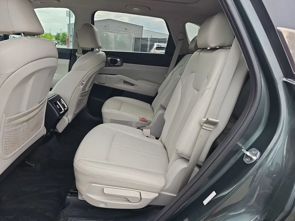 Used 2022 Green Kia X-Line EX image 14