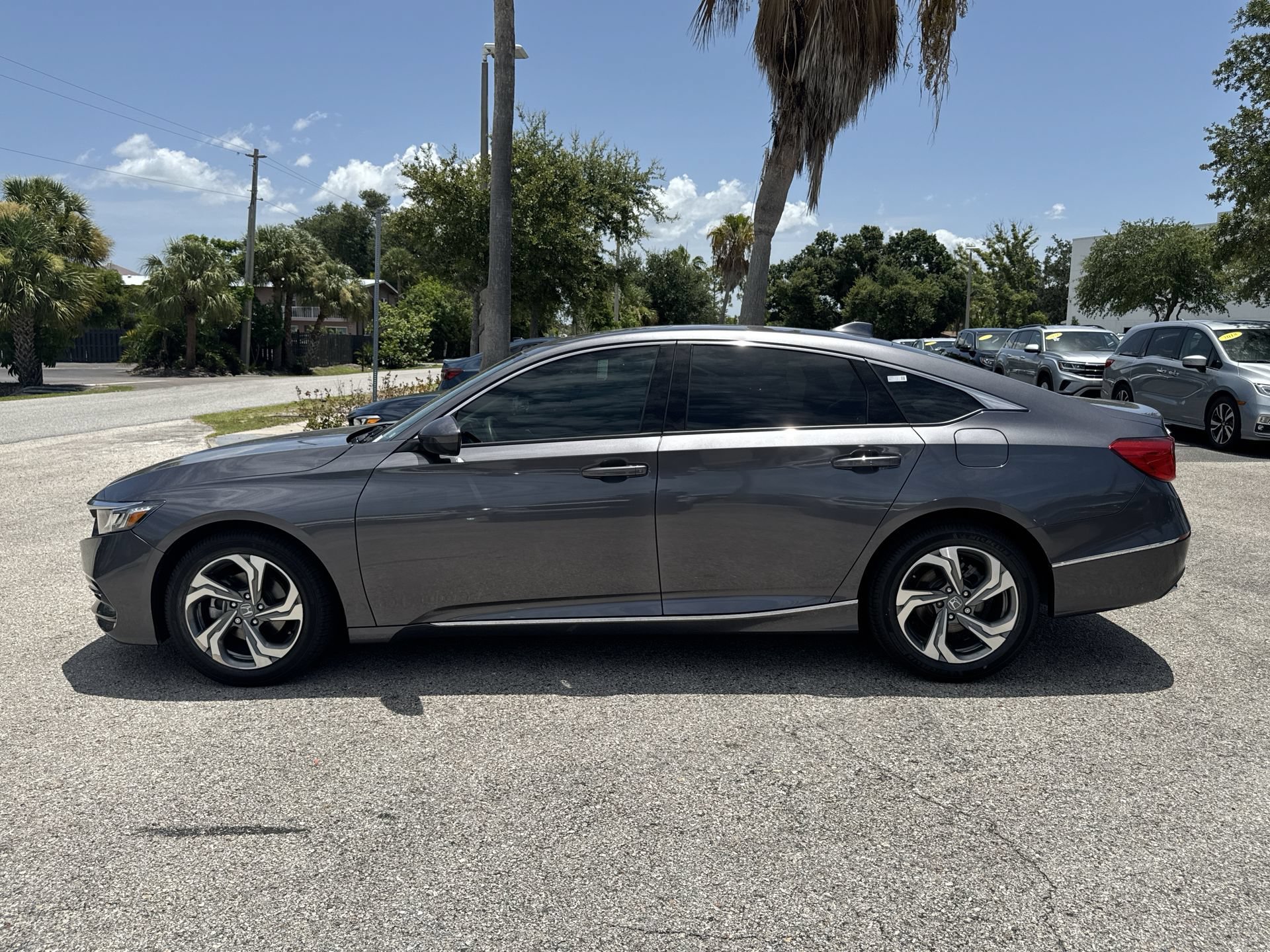 Used 2018 Modern Steel Metallic Honda EX 1.5T image 9