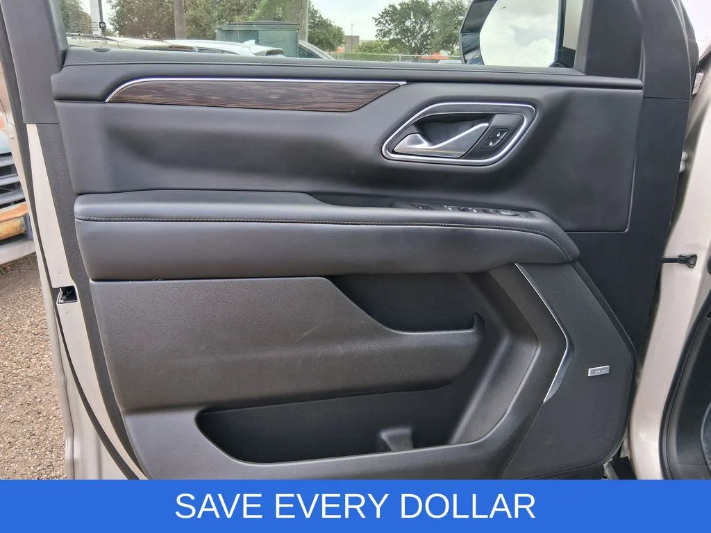 Used 2022 Beige Chevrolet Z71 image 12