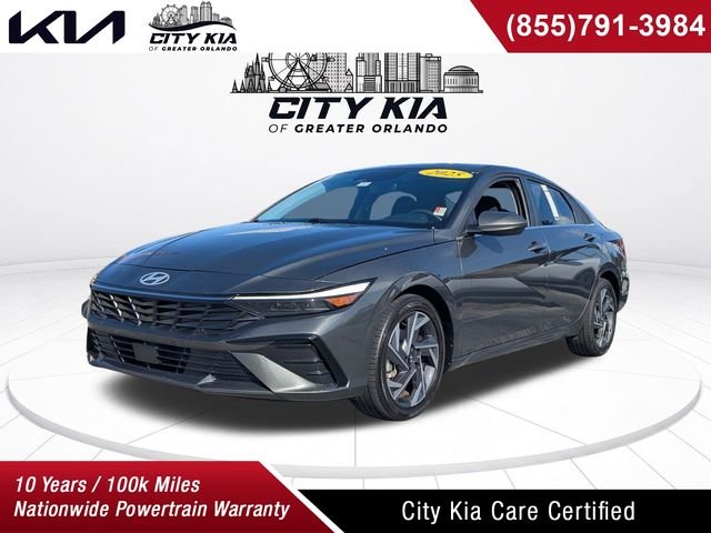 Used 2025 Gray Hyundai SEL Convenience image 1