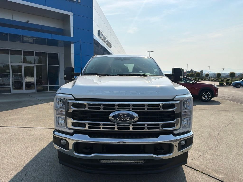 Used 2025  Ford XLT image 9
