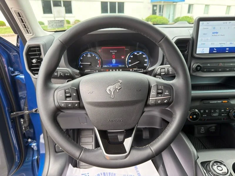 Used 2024 Blue Ford Badlands image 21