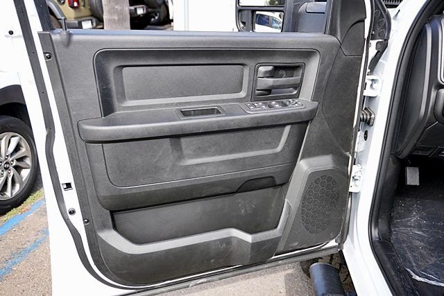 New 2026 Bright White Clear-Coat Exterior Paint RAM Tradesman image 28