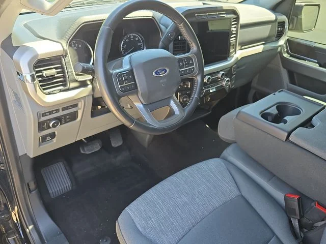 Used 2021 Agate Black Metallic Ford XLT image 16