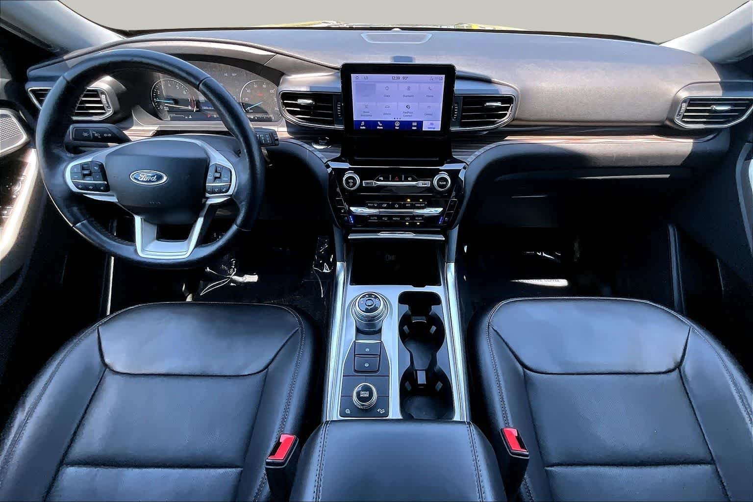 Used 2023 Agate Black Metallic Ford Limited image 16