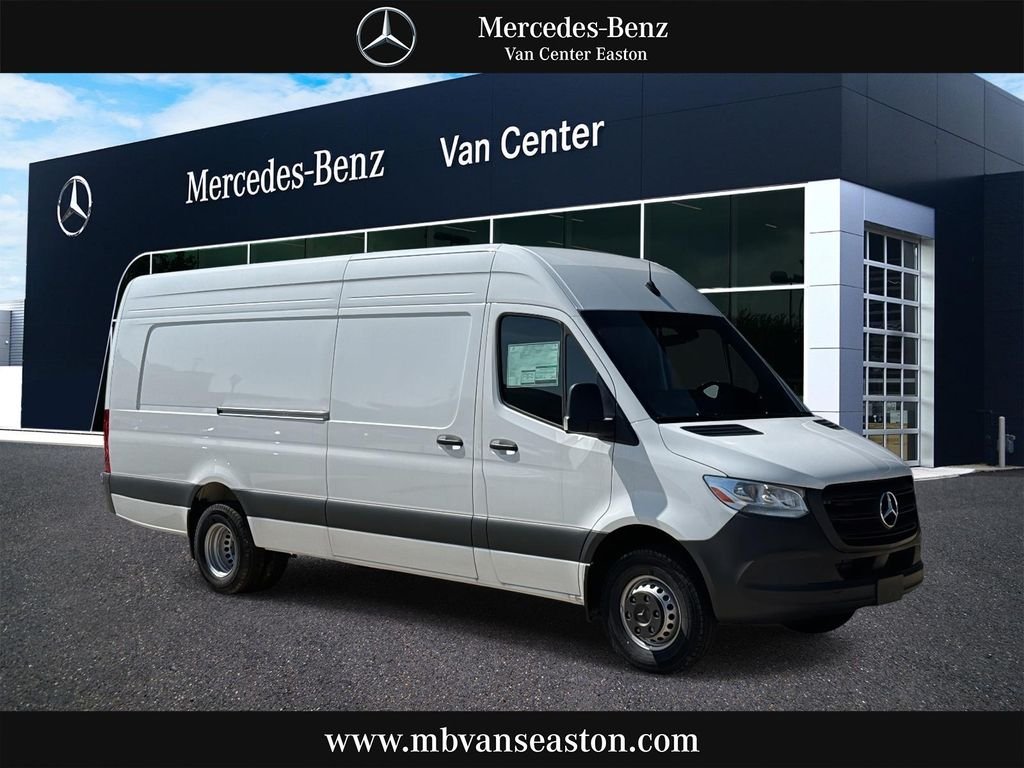 2025 Mercedes-Benz Sprinter Cargo Van