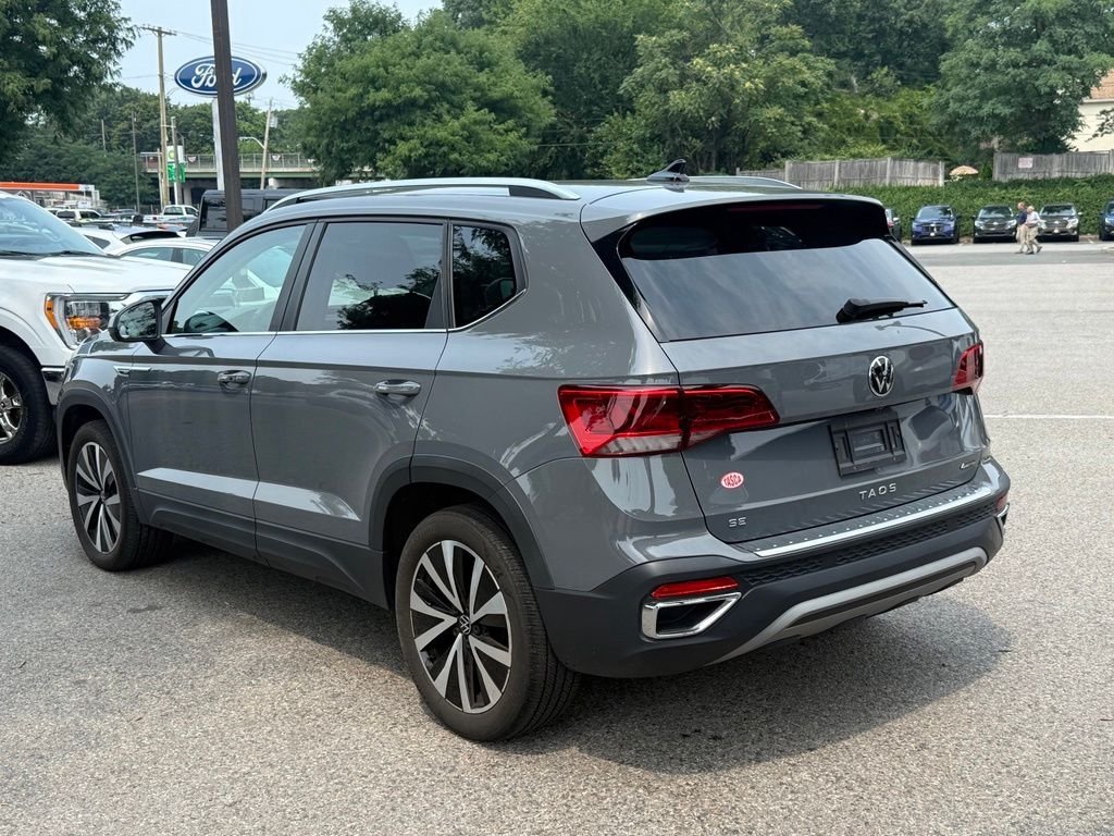 Used 2022 Pure Gray Volkswagen 1.5T SE image 8