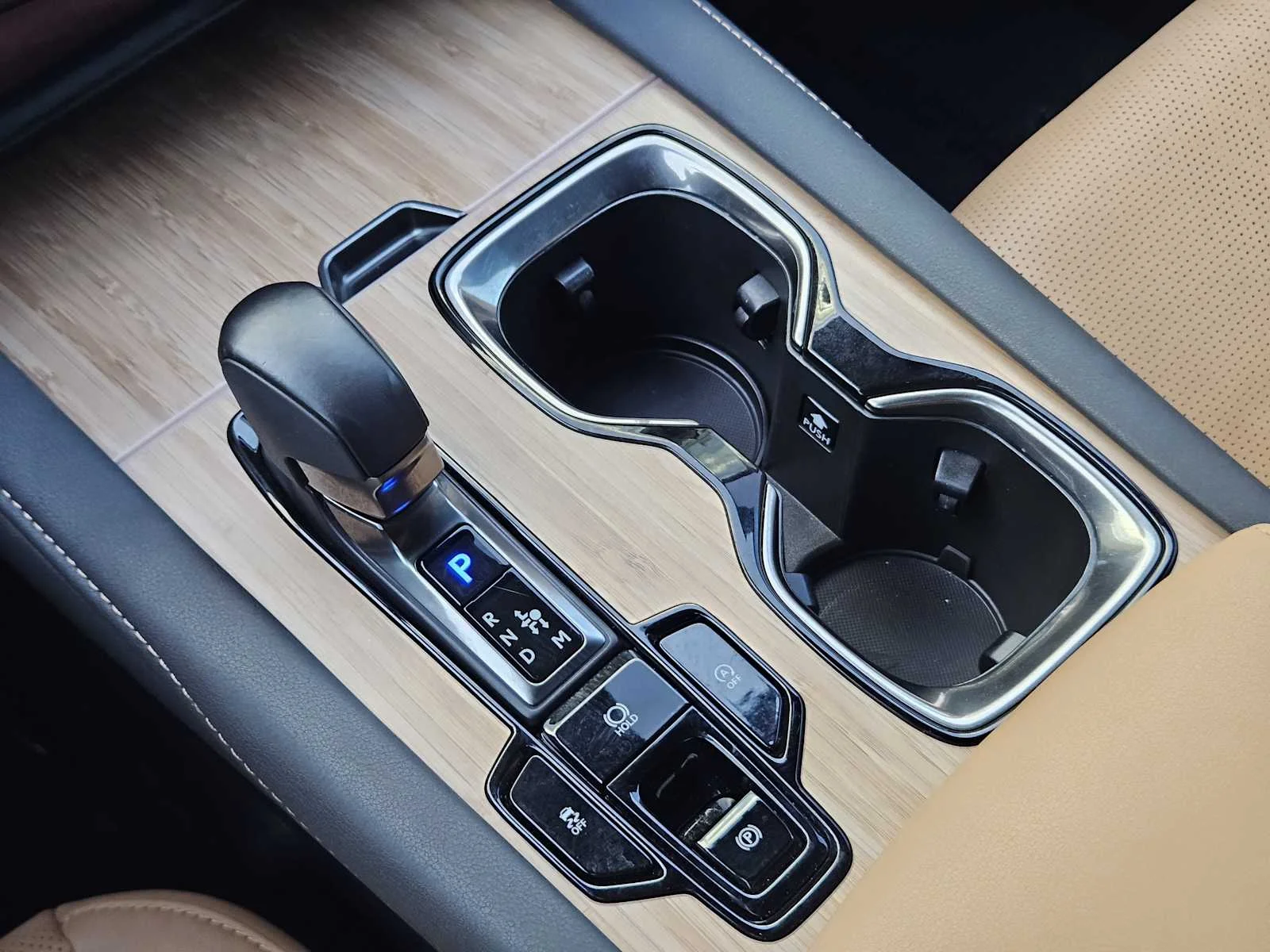 Certified Used 2025 CAVIAR Lexus Premium Plus image 14