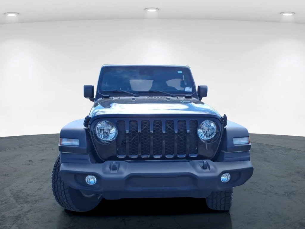 Used 2024 Black Jeep Sport S image 4