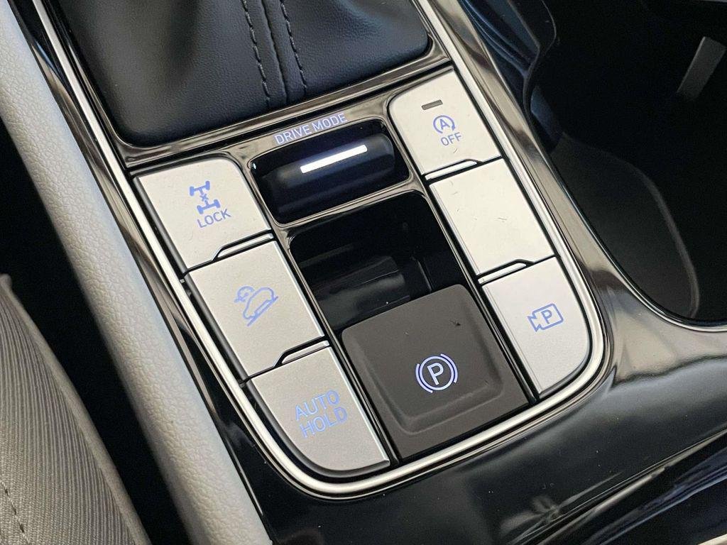 New 2026 White Hyundai SEL image 30