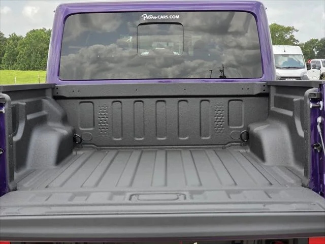 New 2026 Reign Exterior Paint Jeep Rubicon image 6