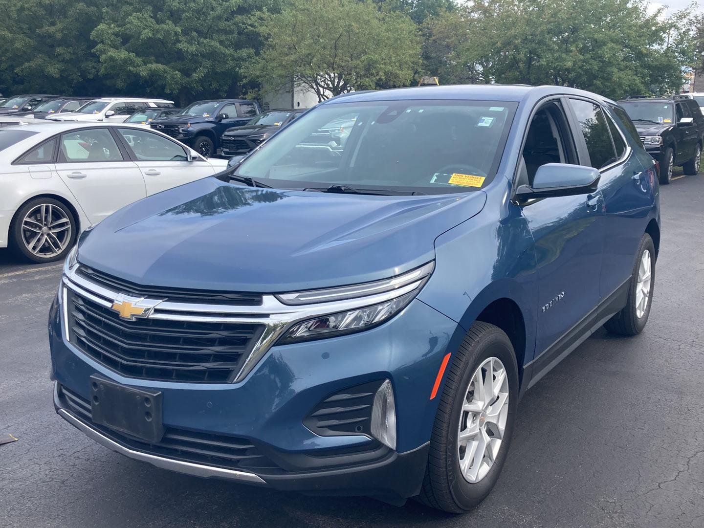 Used 2024 Lakeshore Blue Metallic Chevrolet LT image 3