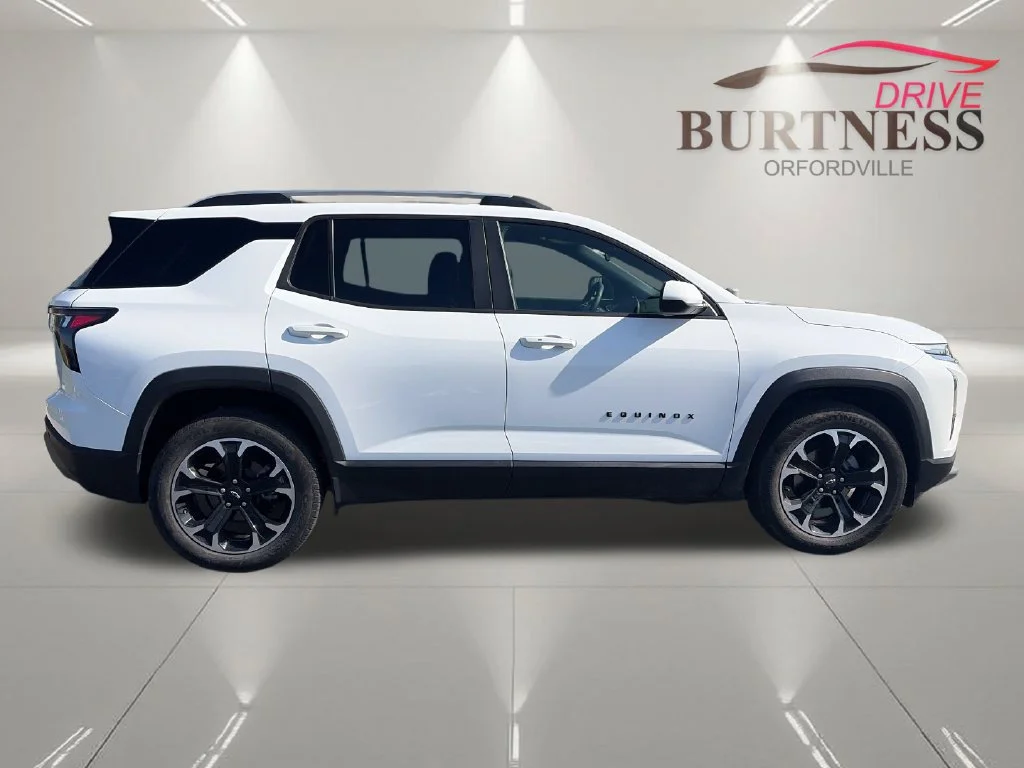 2025 Chevrolet Equinox LT - Photo 9