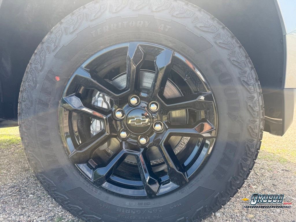 New 2026 Sterling Gray Metallic Chevrolet Z71 image 23