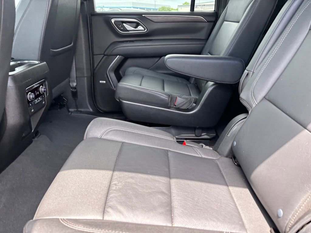 Used 2023 Gray Chevrolet Z71 image 29