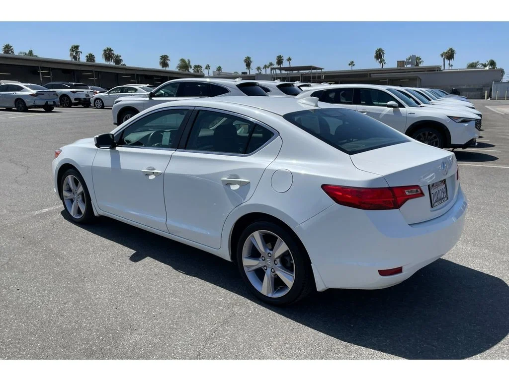 Used 2014 Bellanova White Pearl Acura 2.0L (A5) image 3