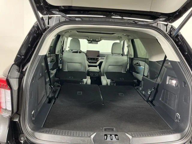 Used 2026 Black Ford Platinum image 35