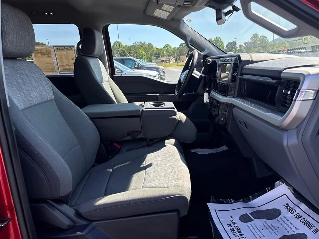 Used 2023 Red Ford XLT image 13